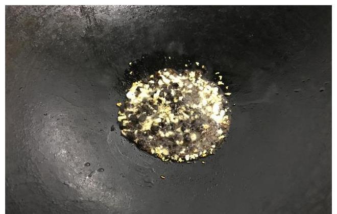 豆豉|排骨不煮不炖不炸，教你秘制做法，嫩滑多汁入味，好吃不上火