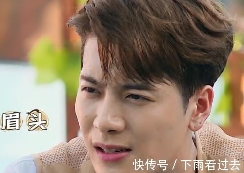 秋千|王嘉爾勇敢挑戰(zhàn)懸崖秋千，注意俯視鏡頭下的手，害不害怕一目了然