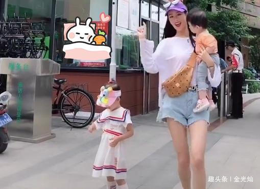 炫舞|“不省心辣妈”带俩娃炫舞走红,网友娃好可爱,好想抱走他妈妈