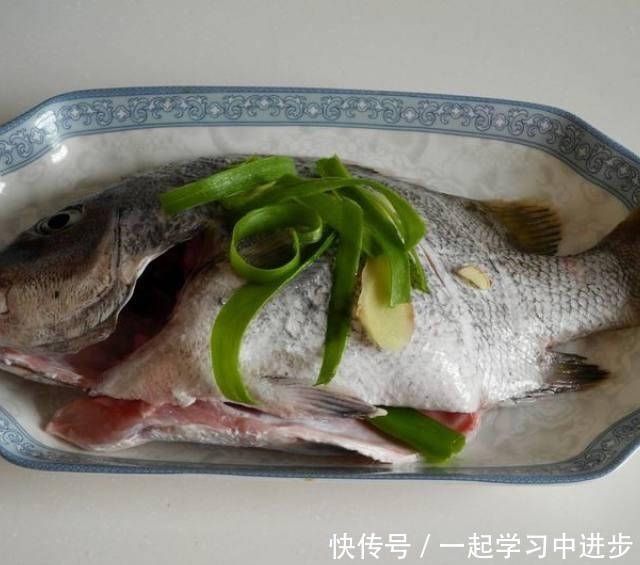 手把手教你做红烧包公鱼,一学就会,做一遍就成功!