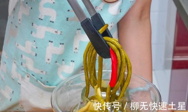 酸豆角|教你酸豆角的正宗腌法,不生白花不会坏,酸的正宗好吃,半年不坏!