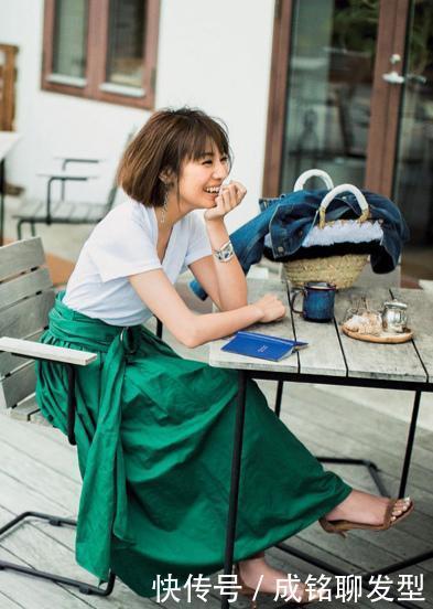 半身裙|十组中年女人的绝美穿搭,优雅大气又显气质,时尚高级尽显女人味