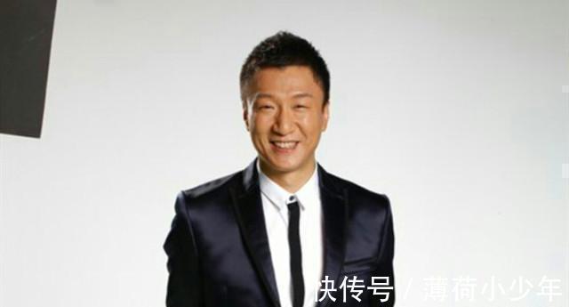 惡作劇|三年沒人找他拍戲，在綜藝節(jié)目上“扮傻”，網(wǎng)友：他已經(jīng)過氣了