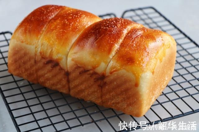 极简版苹果派教程，面粉包苹果烤一烤，香软又易消化