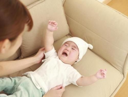 父母|“话痨”父母能培养出聪明娃?4个好处胜过沉默,你说对了吗?