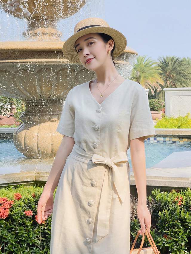 衣服|40+的女人如何提升自己的衣品?首饰搭配,要比衣服款式更重要!