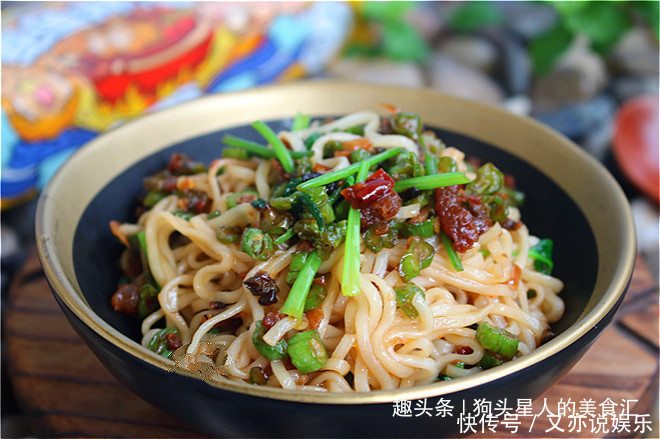 面条这样做,美味又简单,太好吃了!