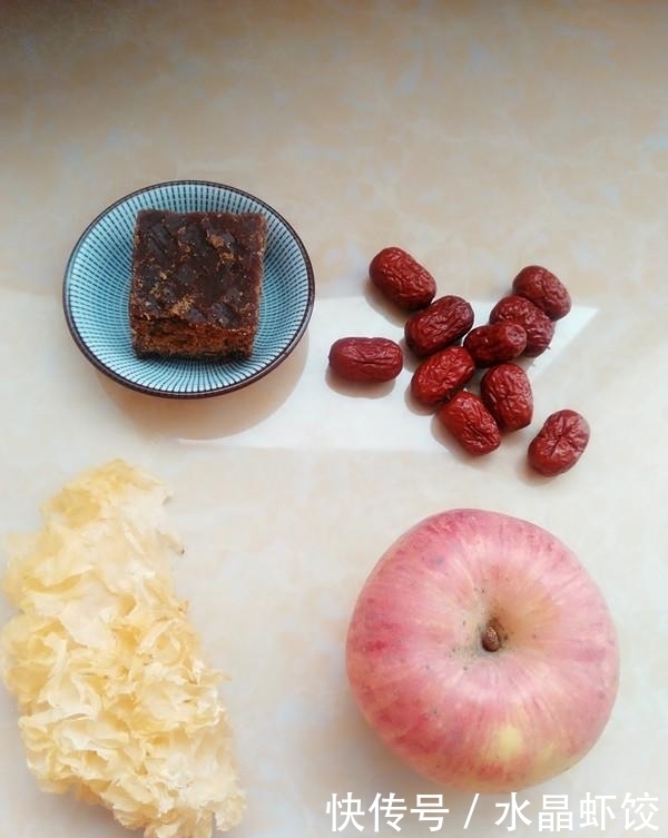 止咳|冬季干燥,这道糖水要给老人孩子喝,润肺止咳又理气,学会少生病