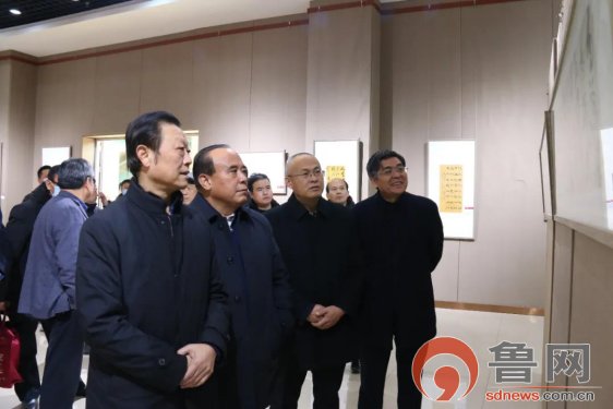 诗飞墨舞·2021迎新春诗书作品展在菏泽市图书馆开幕