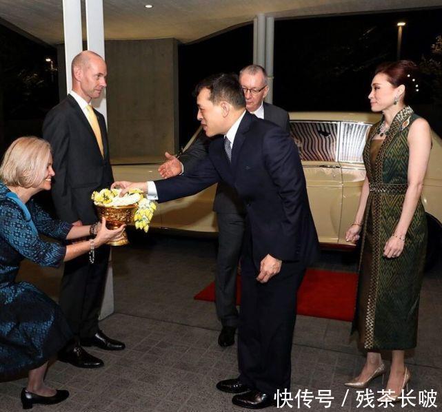 苏提达戴上诗丽吉太后压箱底项链！比诗妮娜的更奢华，待遇大不同