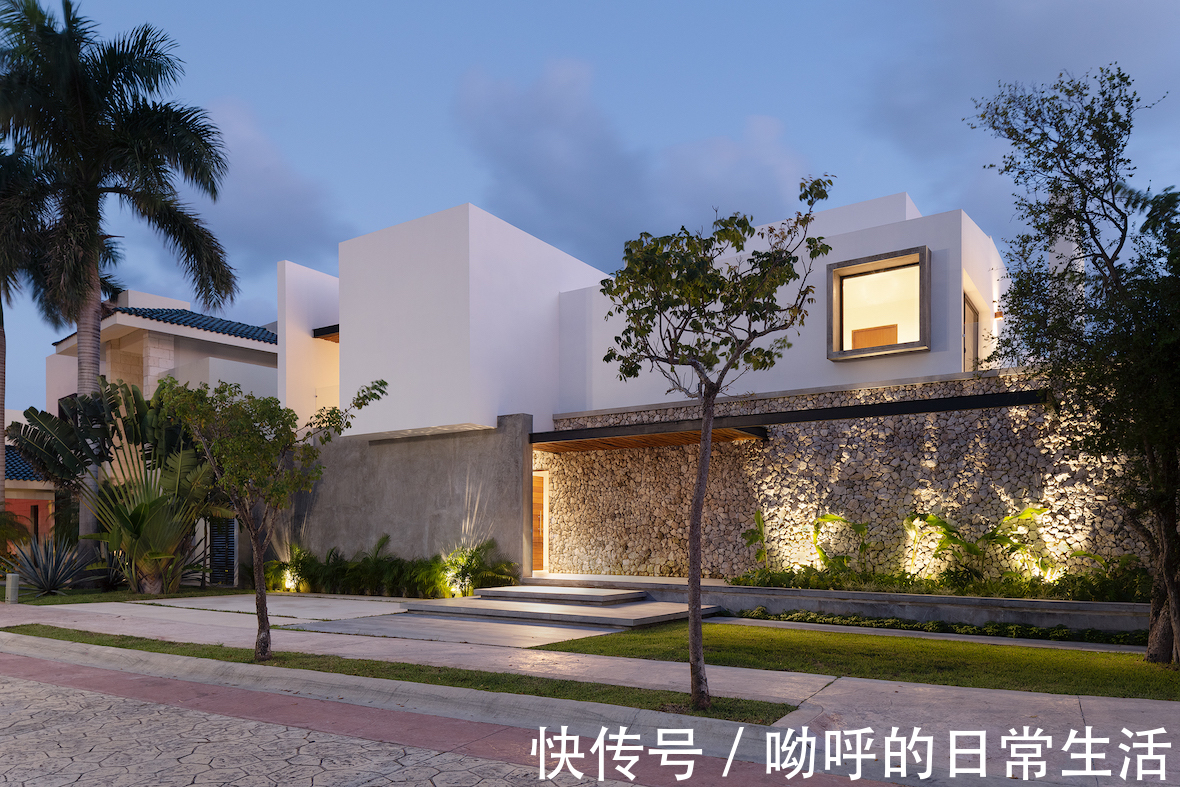 Pelic墨西哥Pelicanos之家,平衡隐私和开放空间