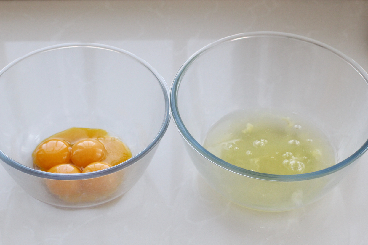 蛋糕卷不开裂只需注意两点，口感细腻松软，零添加给孩子吃才放心