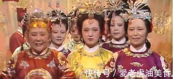 女史$《红楼梦》贾元春真是皇上宠妃这几个细节可以看出,后宫的秘密!