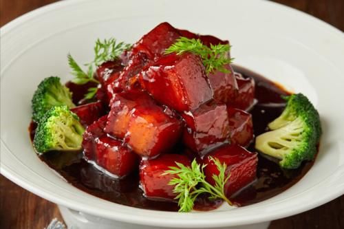 这才是红烧肉的正确做法,色泽红亮,软糯不油腻,太馋人了