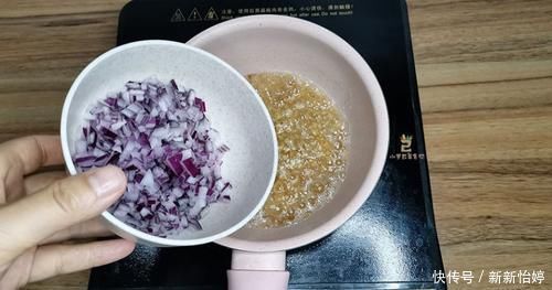 无论烙什么饼,和面时多加一种料,烙出的饼酥脆松软,凉了也不硬