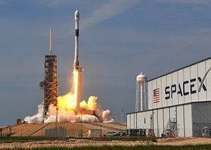 SpaceX第四季度进行首次全民用太空飞行 将使用龙飞船