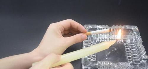 赶紧在窗台放一根蜡烛,用途太厉害了,解决了很多家庭困扰的烦恼