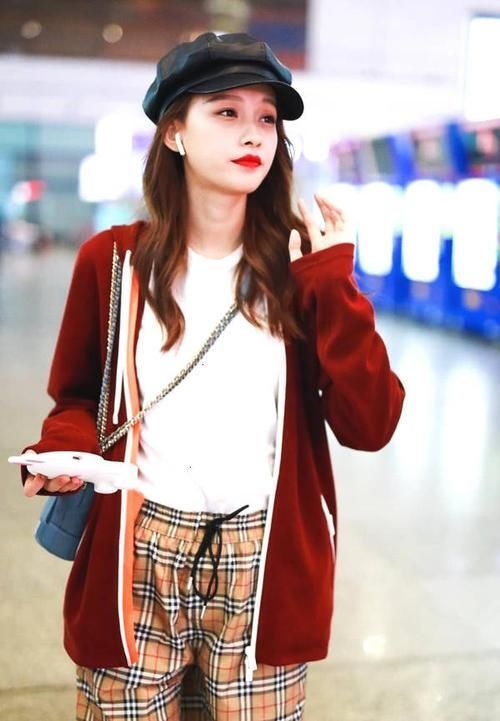 蝴蝶结|别戴烂大街的蝴蝶结了,脸大头发少的选这3种发饰,谁戴谁显瘦