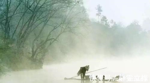 苏轼#张志和的千古名篇,被苏轼改成一首词,黄庭坚认为他犯了两个错误