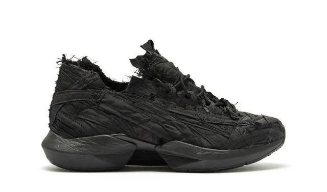 asic 用废弃安全气囊做鞋,都能炒到 2 万元!