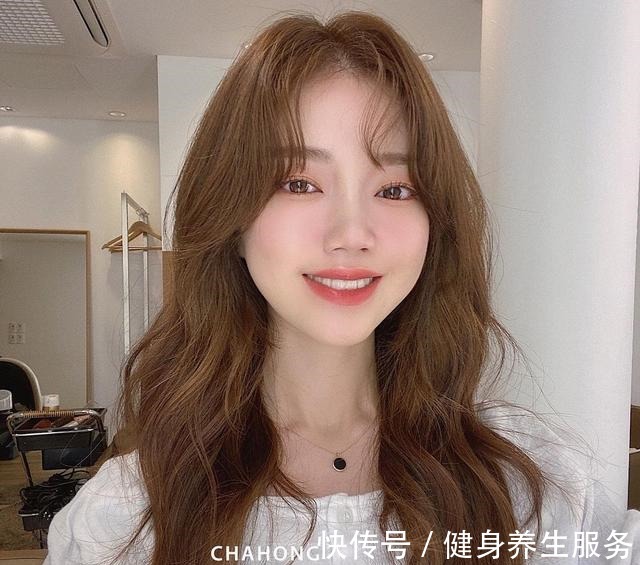 低层次 女士发型别乱剪,想换发型先看看这3种,时尚利落显气质!