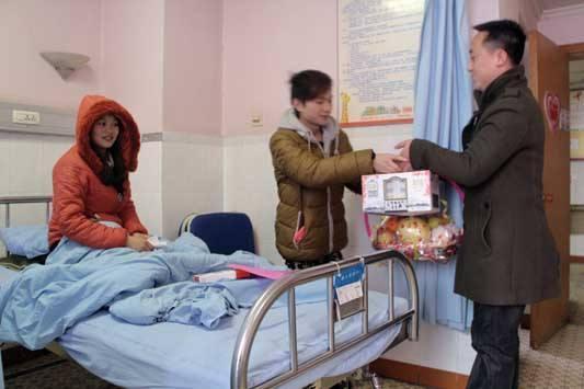 看望|看望产妇时,这三句尴尬话最好不要乱说,特别是第一句话别不知道