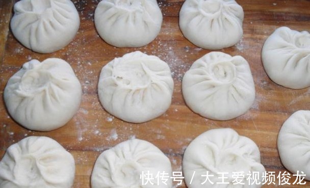 韭菜包子蒸多长时间 蒸包子蒸出来扁了怎么办
