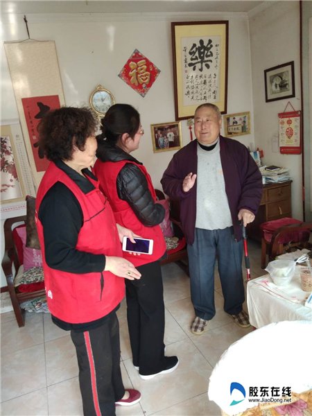 幸福邻里饺|温暖久久 翡翠社区市民食堂为老人送上“家味”饺子