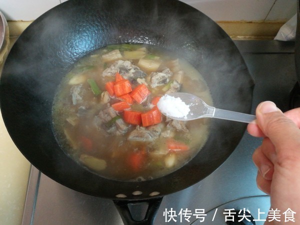 骨髓|它是猪身上的一块宝,肉贩子自己偷偷留着吃,聪明人抢着买