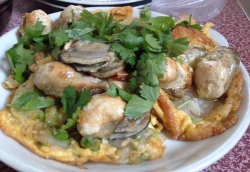 为什么不把生蚝的壳去掉，直接炒肉不是更好吃吗？而是连壳一起烤，还不入味？