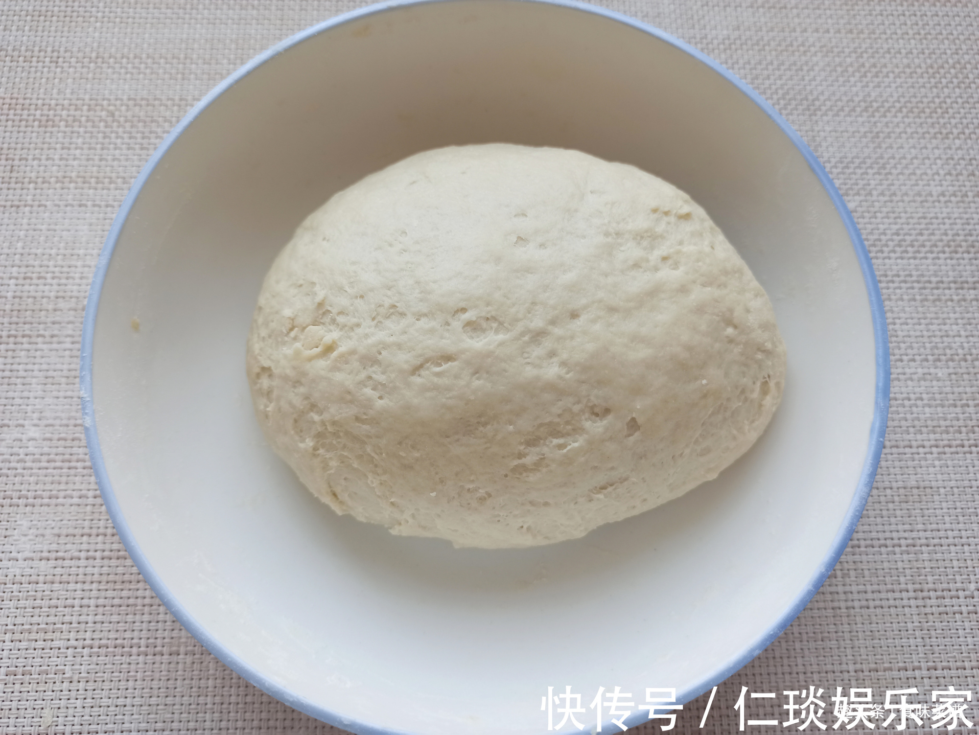 15年前最火的零食,小时最爱,不夸张地说我的蛀牙,全拜它所赐