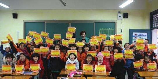 含金量|儿子“屁颠颠”拿回一张奖状,妈妈看了怒气冲天糊弄谁呢