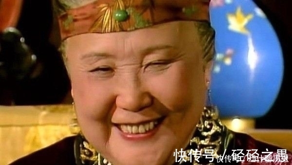 贾宝玉|晴雯含冤而死后，贾母笑着说了一番话，令王夫人悔恨不已