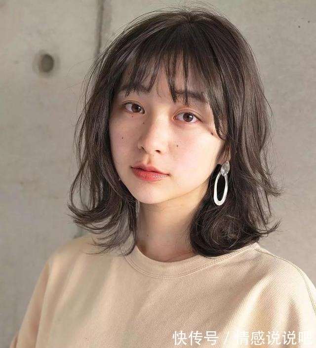 刘海 女人不论是美是丑,这4款土味发型最好别碰!否则显老还没气质!