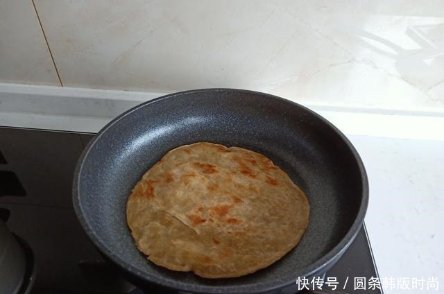 分量|晒晒夫妻俩的轻食早餐,分量少还一人一半,网友老两口也浪漫