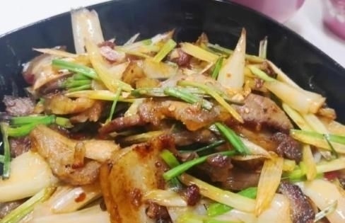 湿气最怕这菜,每天炒一盘,湿气消失了,软化血管,体重变2位数