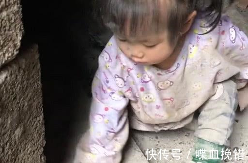 宝宝|“灰头土脸宝宝”放飞自我火了,我妈已经三天没打我了,皮痒了!