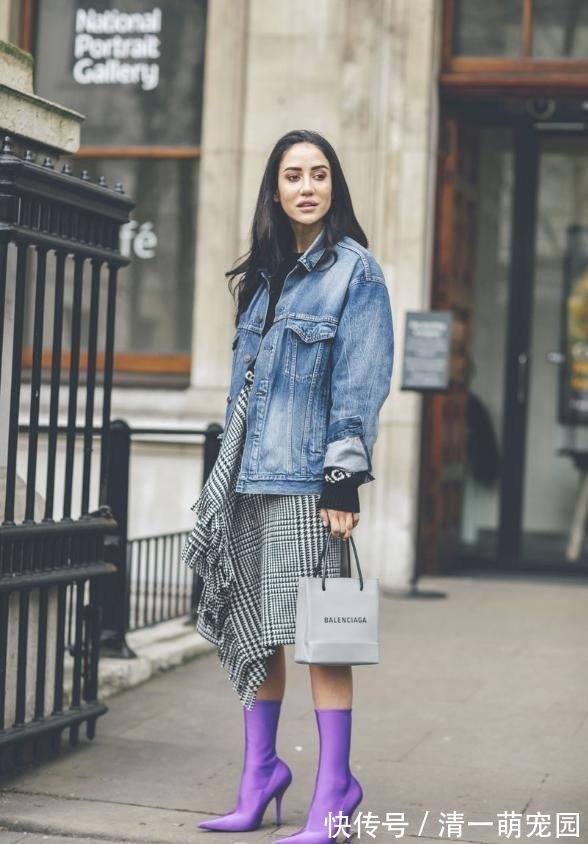 牛仔服 人手一件的“牛仔外套”,怎么穿才好看?这两个时髦穿法很流行