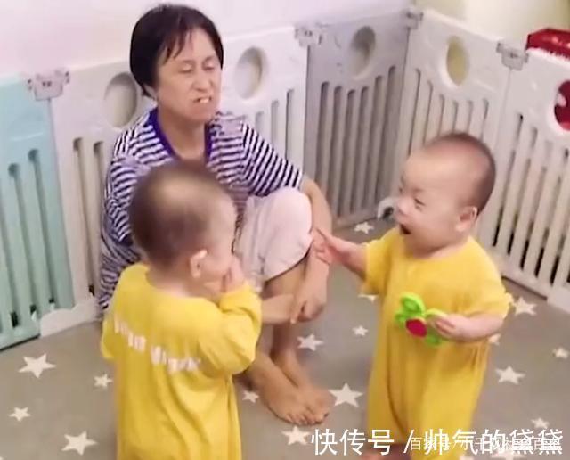 吵架|黑龙江俩萌娃用“婴语”沟通,画面像极了老太太吵架,老人看懵了