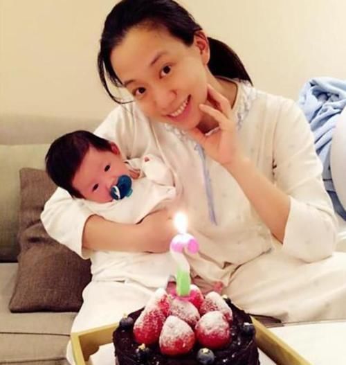 剖腹产|40岁“孔慈”二胎得子,顺产只用了6分钟,网友:比我蹲厕还快