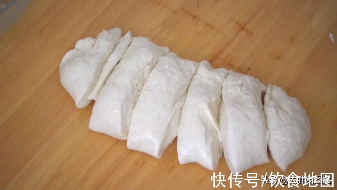 4种材料,不发酵,不用烤箱,自制起酥煎饼,香喷喷的面食