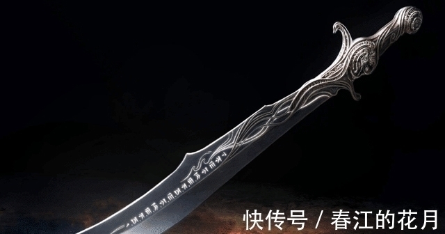 神剑宝刀@金庸笔下的12把神剑宝刀, 金蛇剑排第七, 前三都被玄铁承包了