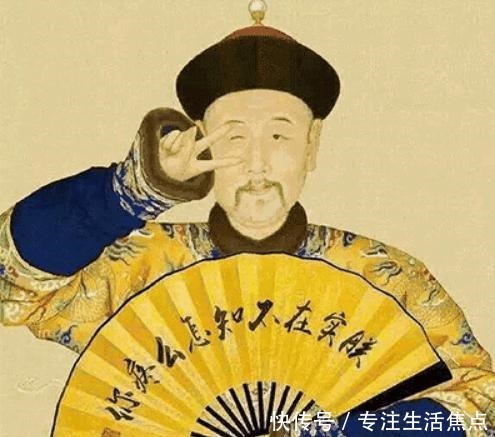 价值|大叔的带着乾隆扳指, 价值上亿, 专家劝其上交, 他用六字噎住专家!