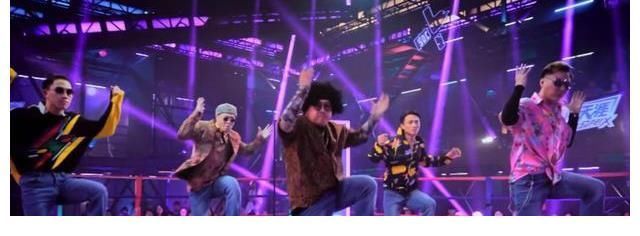 演员|鸟巢感动瞬间的背后:为什么上一秒下雨,下一秒演员衣服就干了?