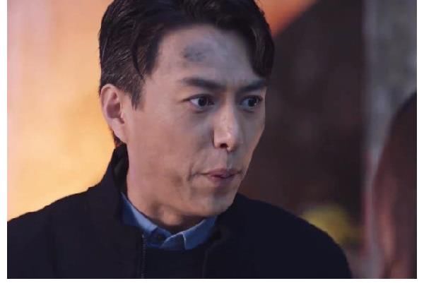 《突围》齐本安比石红杏强在哪?一场事故看出能力差别,高下立判