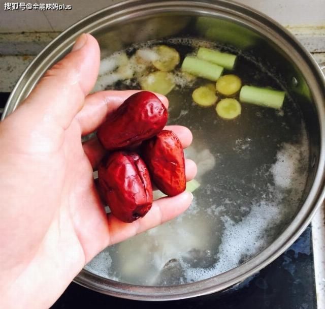 到了孕晚期别乱吃，这一份利于分娩的饮食清单，建议孕妈收好