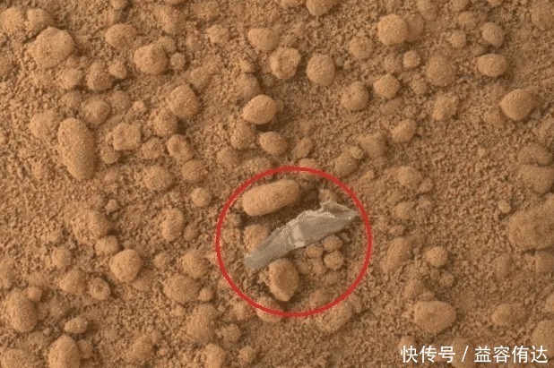 火星人 美国好奇号在火星盖尔火山口探索,传回多张奇物照片,它们很眼熟