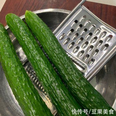 口味|炸酱面这样吃,换个口味换种心情