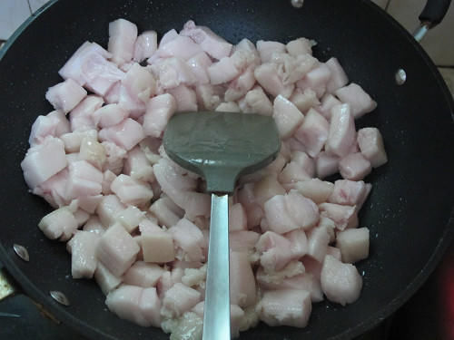 己在家里|熬猪油时,不要只会放盐,还需这2样调料,猪油熬出来又香又白