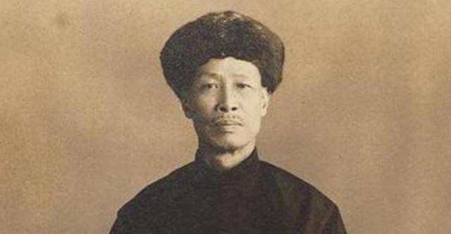 溥仪皇帝|他是臭名昭著的汉奸,挥笔写下4个大字却流传百年,如今随处可见